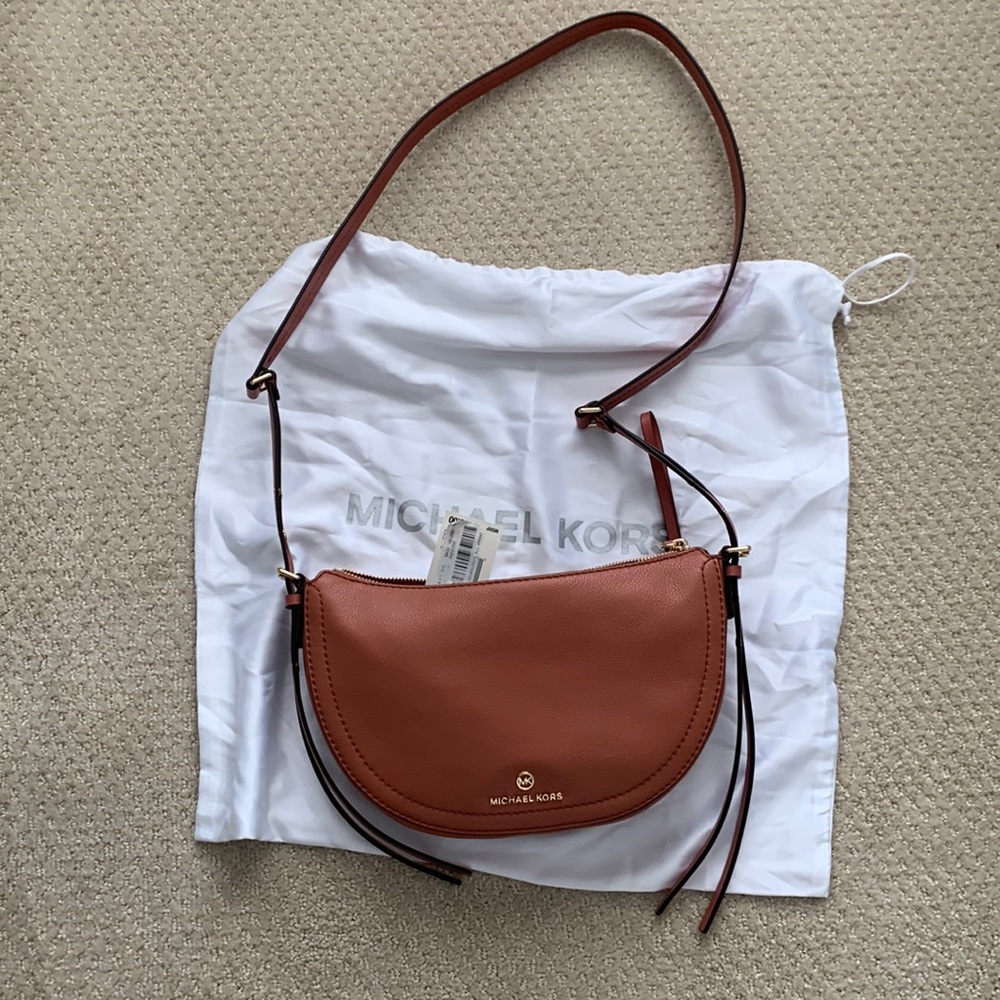 NWT MICHAEL KORS CAMDEN SMALL MESSENGER LEATHER CROSSBODY BAG